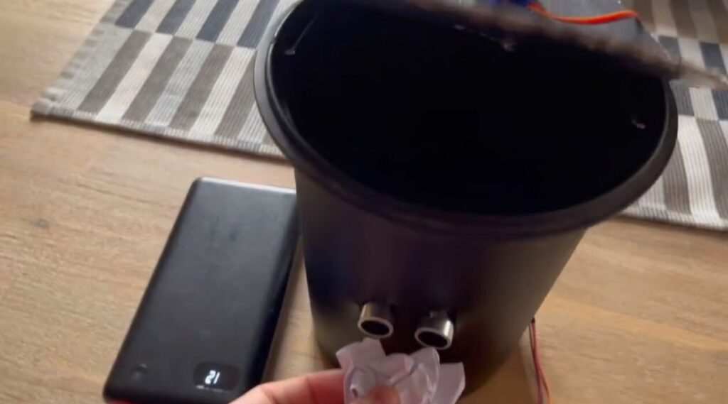 Dự án ESP32 IoT về thùng rác thông minh